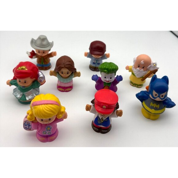Fisher Price Little People Lot Of 9 Figures Noah's ark, cowboy, joker batman - Picture 2 of 5